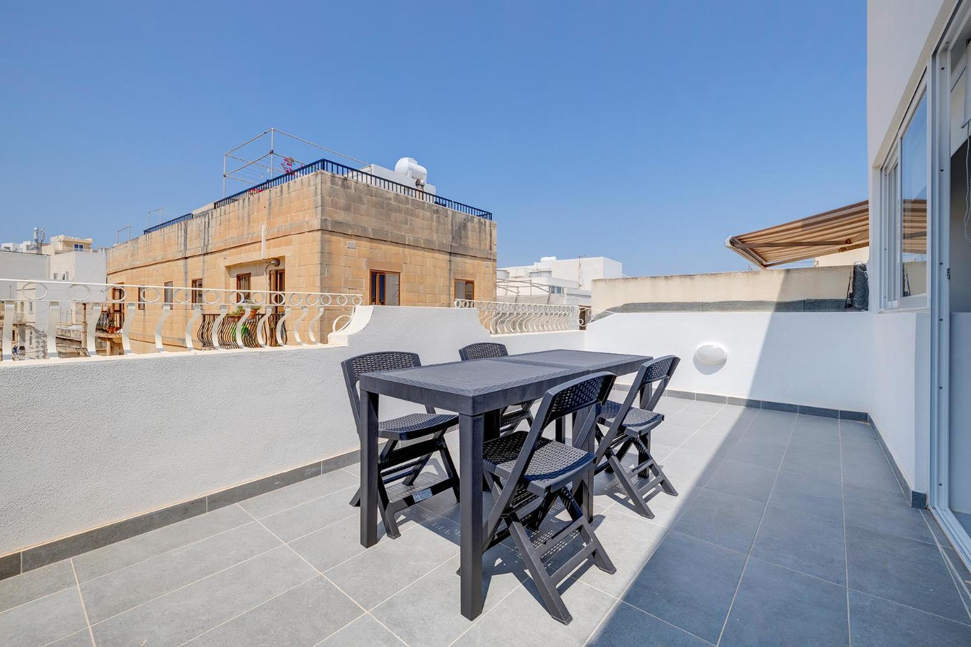 Stunning 2Br Holiday Penthouse In Central Sliema Luaran gambar