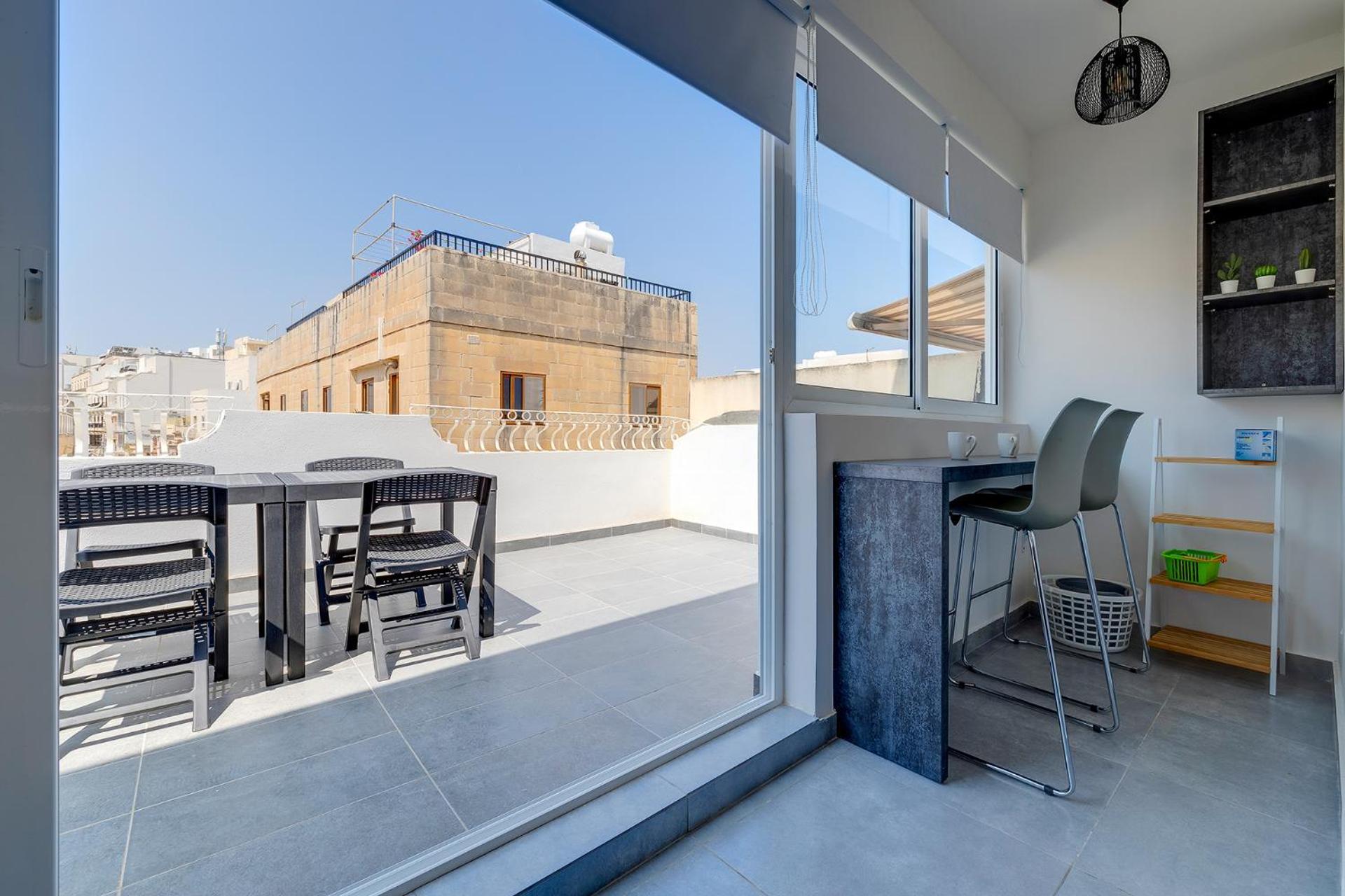 Stunning 2Br Holiday Penthouse In Central Sliema Luaran gambar