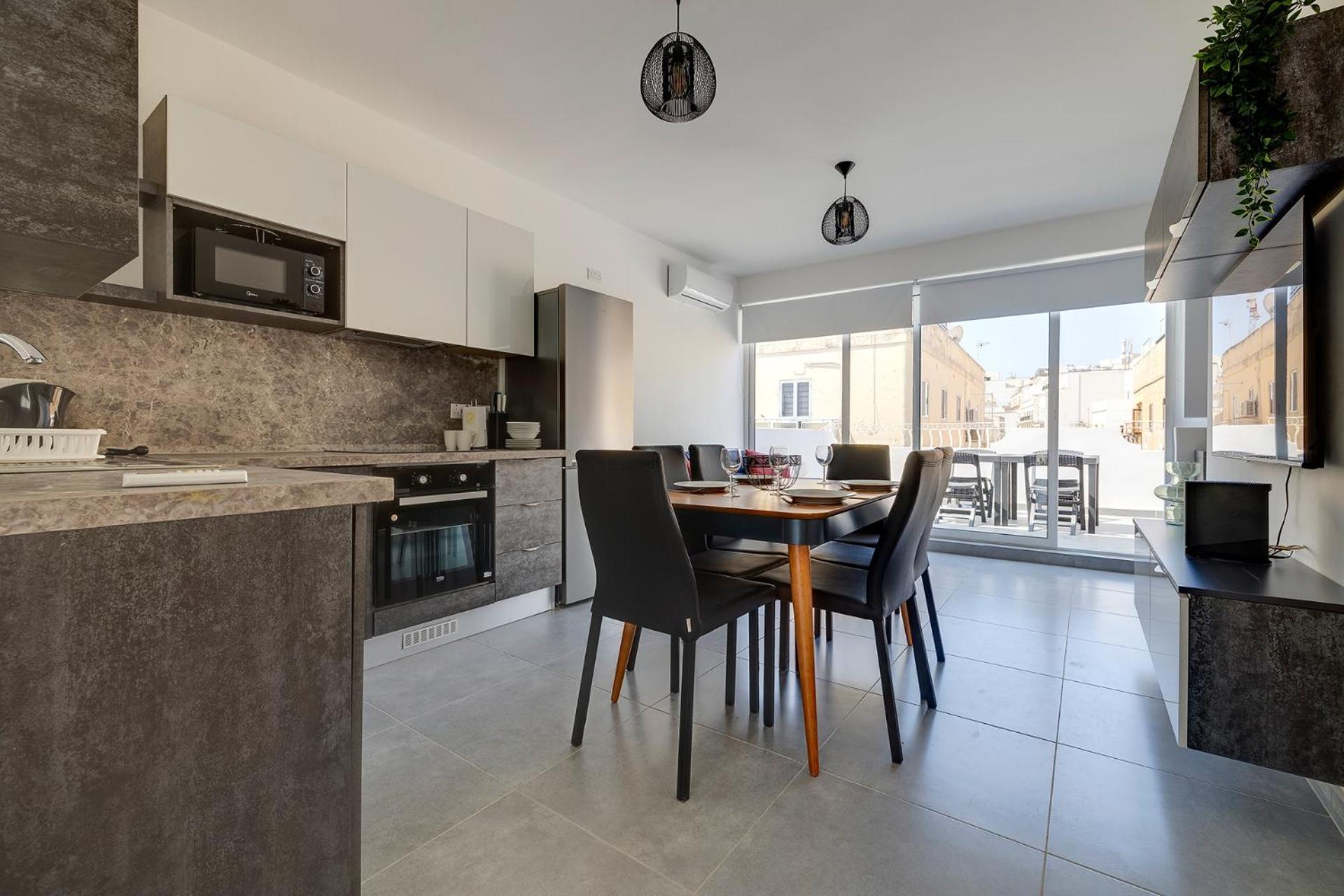 Stunning 2Br Holiday Penthouse In Central Sliema Luaran gambar