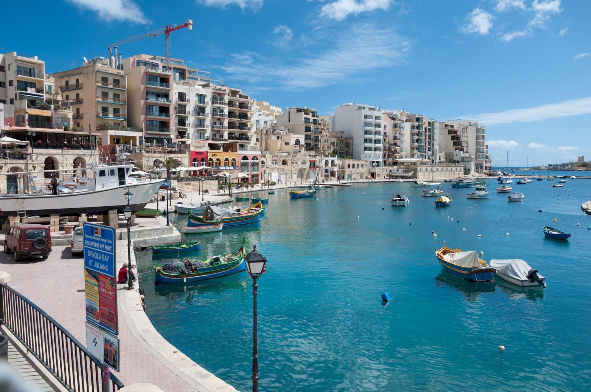 Stunning 2Br Holiday Penthouse In Central Sliema Luaran gambar