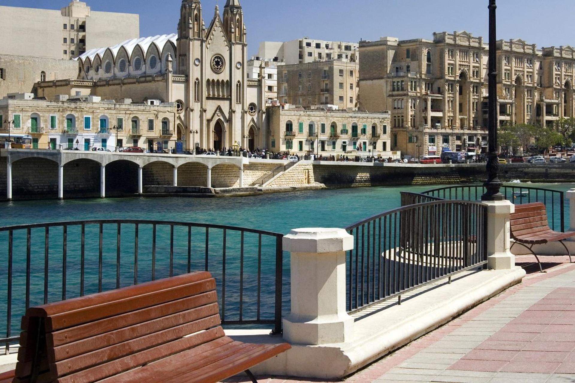 Stunning 2Br Holiday Penthouse In Central Sliema Luaran gambar